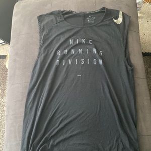 Medium Black Dri-Fit Nike Running Division Shirt No sleeve
